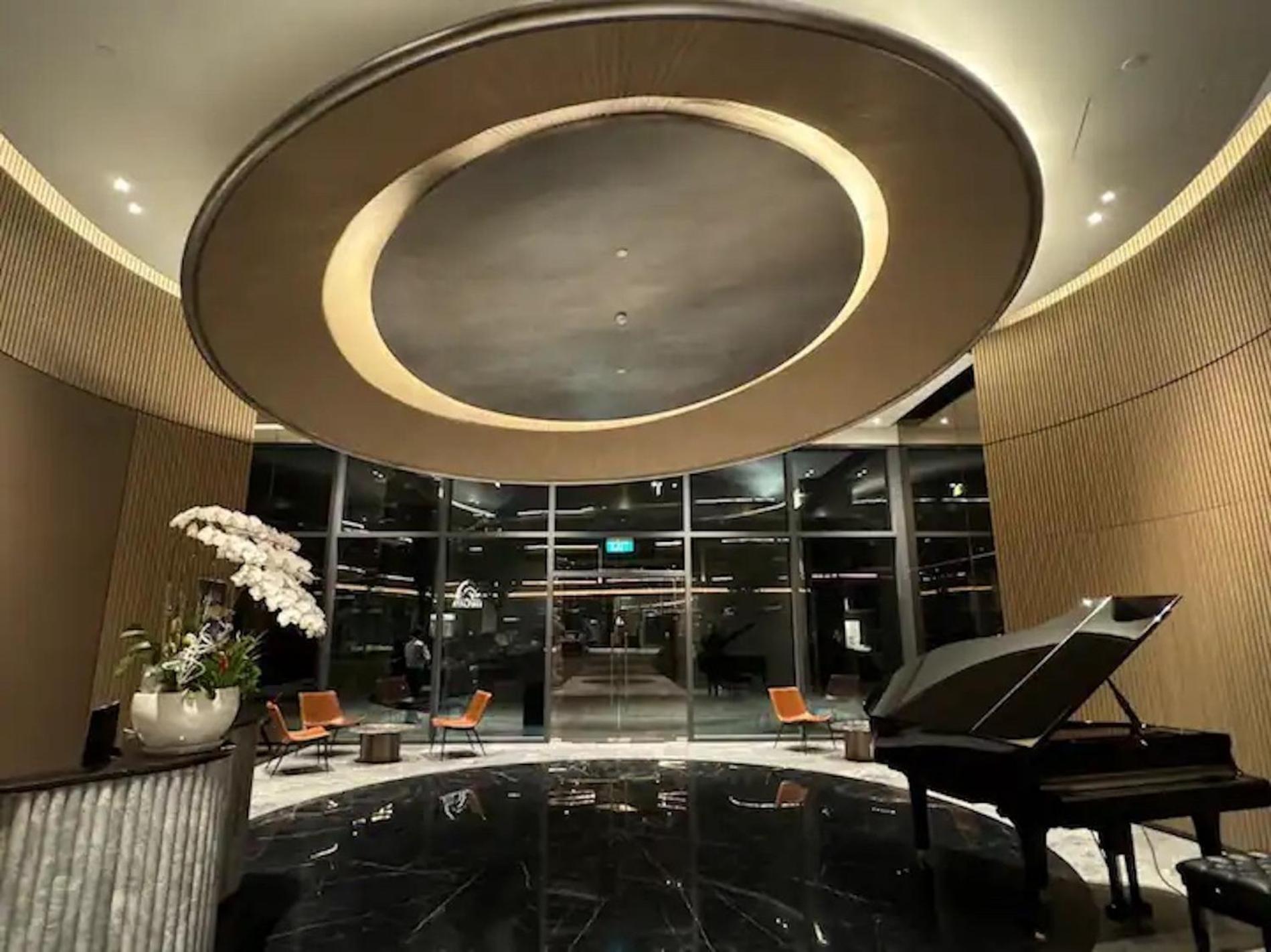 Zo Apartment Opera, Crest, Galleria -Central Saigon -Free Pool-Gym-Sauna Room-Yoga Room 호치민 외부 사진